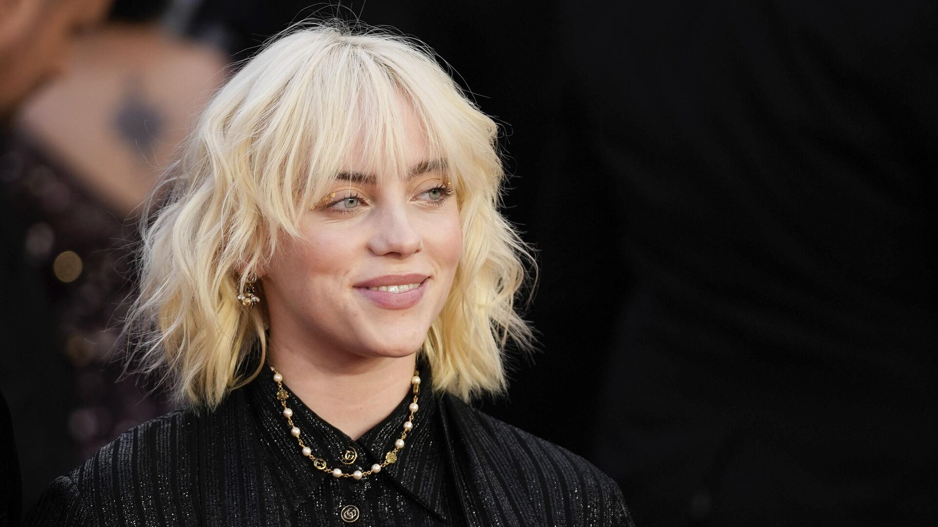 Билли Айлиш получила «Грэмми» и высказалась против иммиграционной политики США 1781361738 012526611621 1920x0 80 0 0 bbcfac19d4c03de545f7c857d98849fa