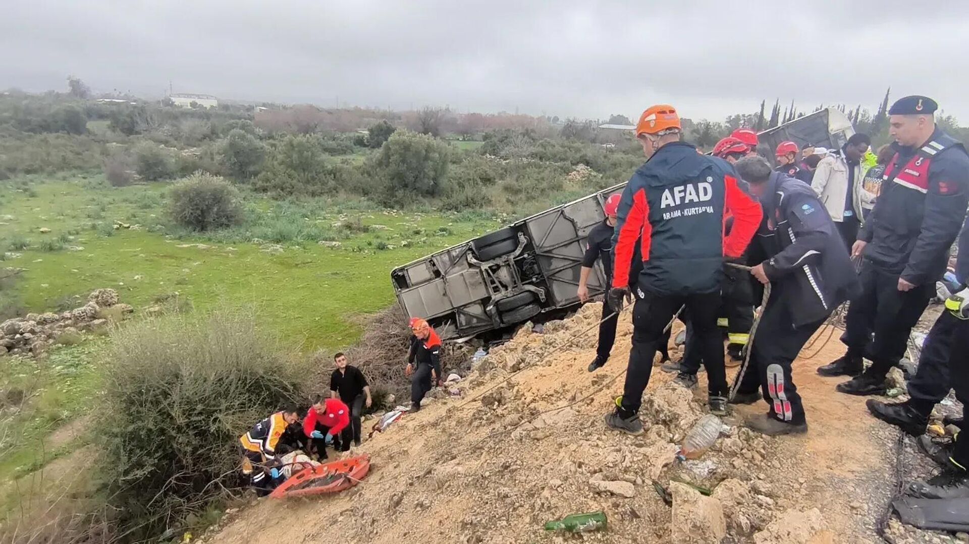 Генконсульство выясняет, не пострадали ли россияне в ДТП с автобусом в Анталье